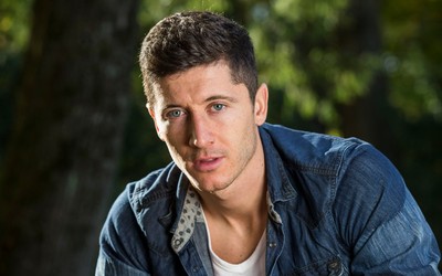 壹体育精华-于帕梅卡诺又进球了还是后卫吗