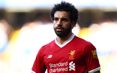 壹体育动态-克拉马里奇与对方主帅握手致意